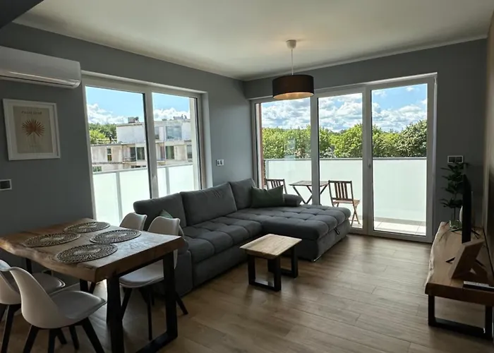 Debowe Wzgorze * Zlotow (Greater Poland)